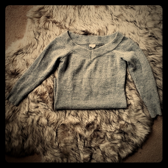 🌺 Debut Boatneck sweater 🌺 - Picture 2 of 4